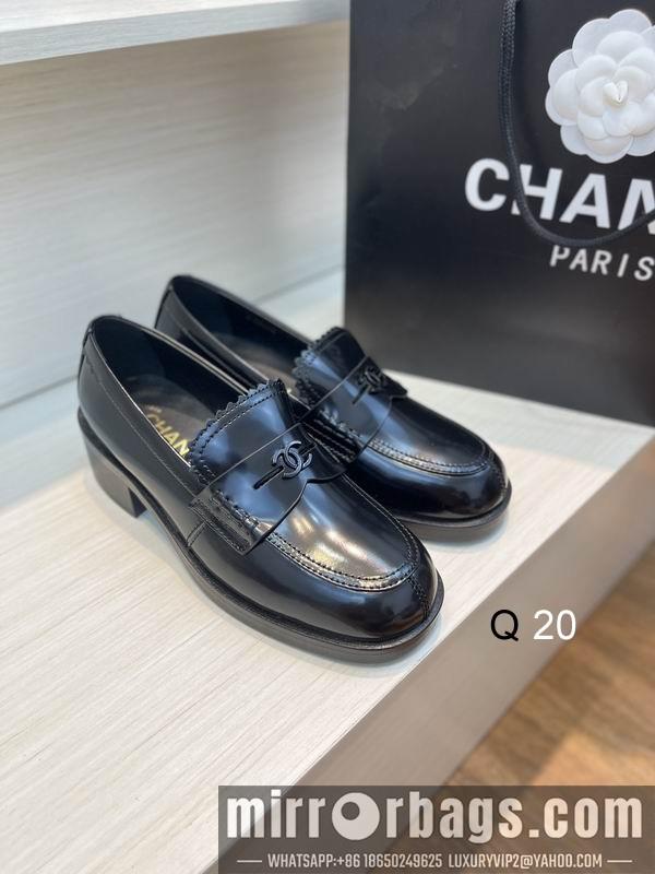 Chanel Replica Shoes sz35-40 4C XX0902
