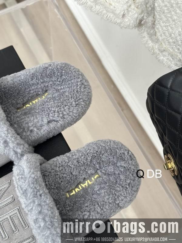 Chanel Replica Shoes sz35-40 4C DB1012
