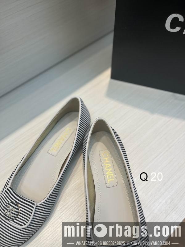 Chanel Replica Shoes sz35-40 4C XX0705
