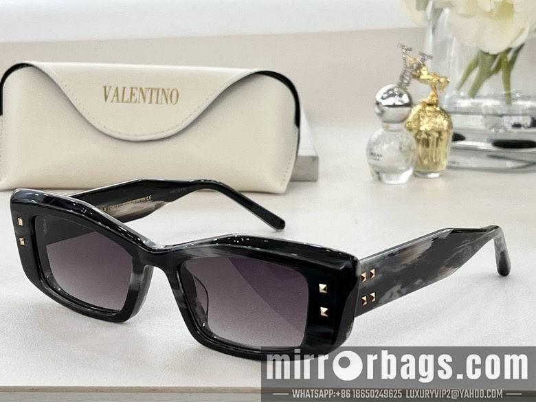 Replica Valentino Glasses 010301