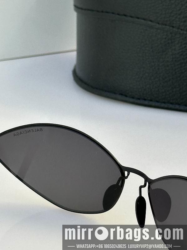 Replica GentleMonster Glasses 03smh05