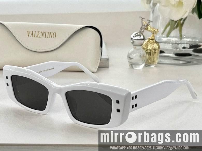 Replica Valentino Glasses 010301