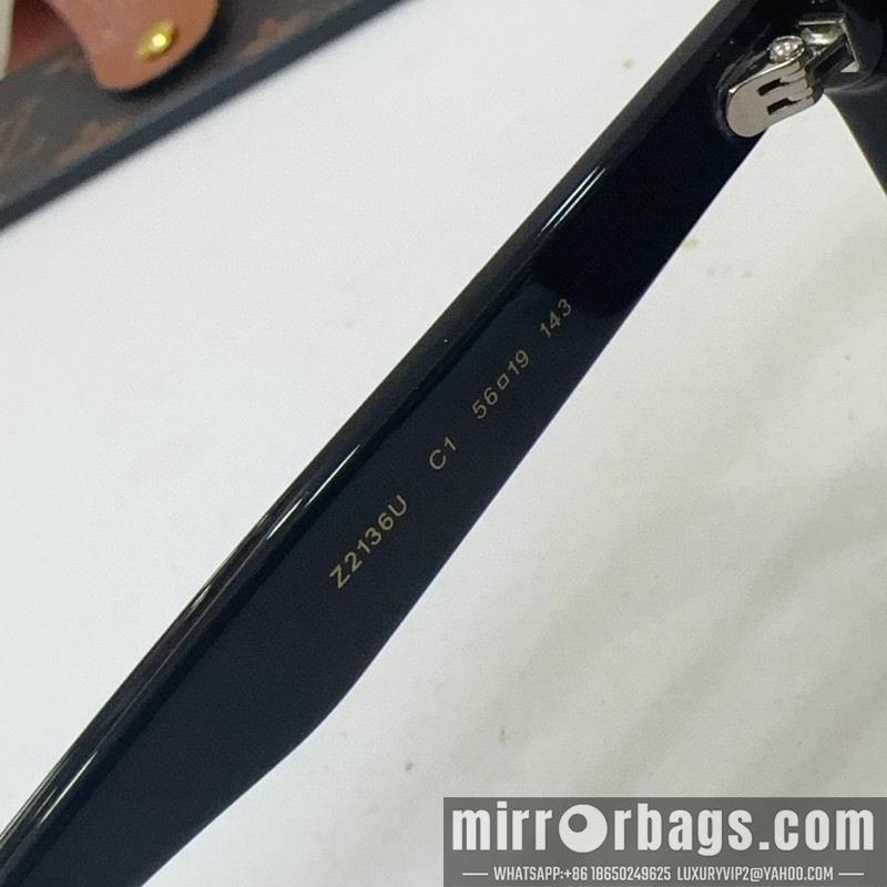 Replica LV Glasses smh208