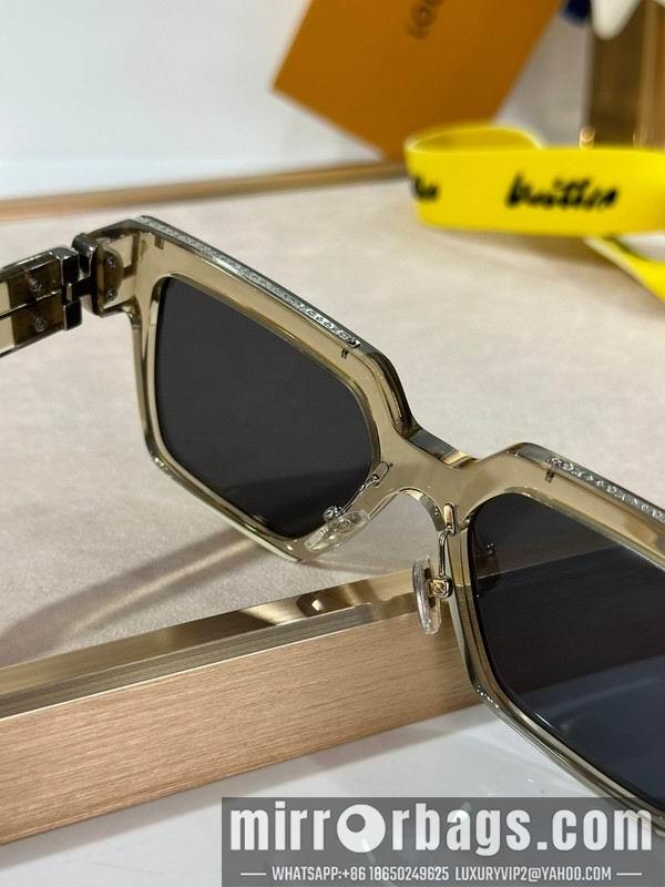 Replica LV Glasses smh29