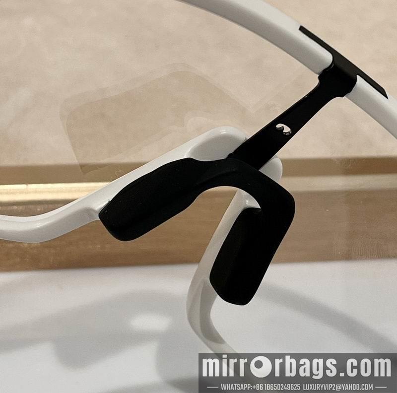 Replica Oakley Glasses 03smh52