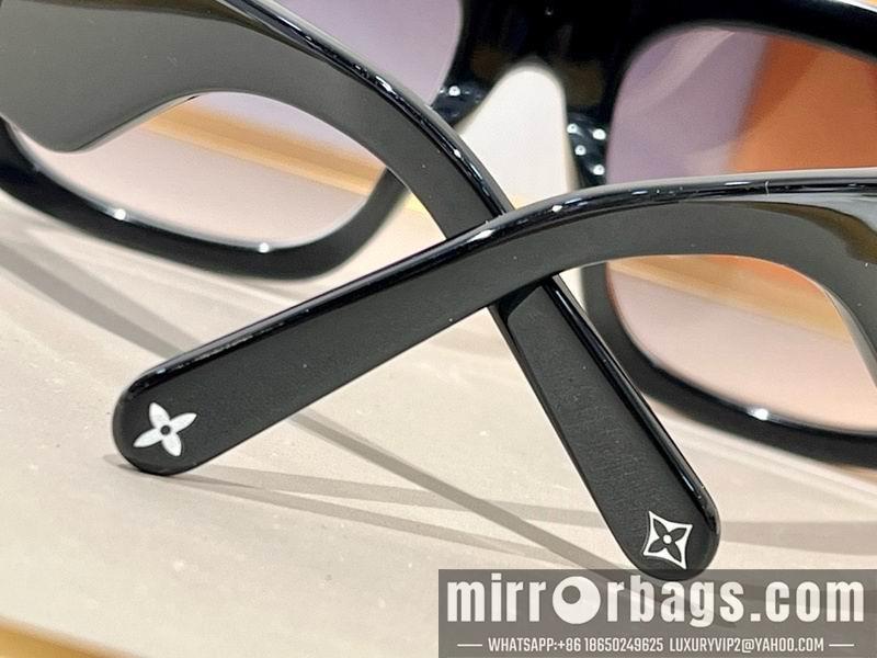 Replica LV Glasses smr54