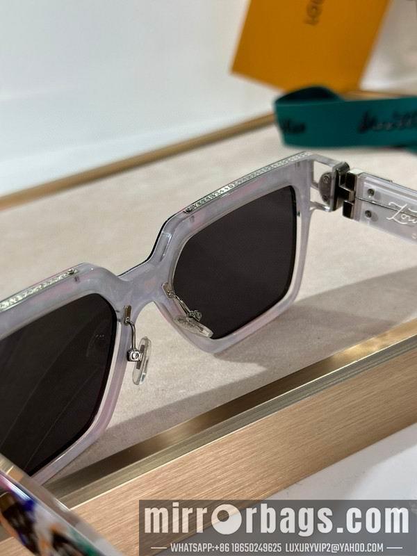 Replica LV Glasses smh28