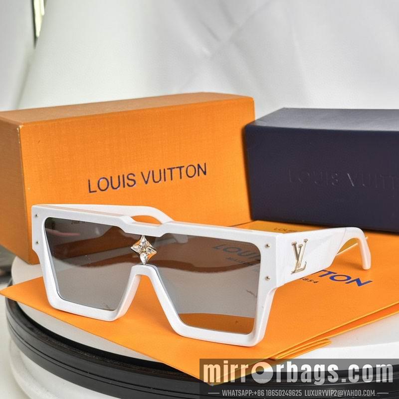 Replica LV Glasses smh64