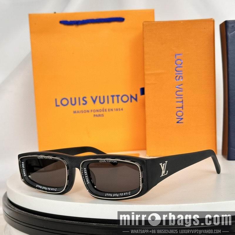 Replica LV Glasses smr131