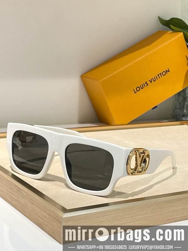 Replica LV Glasses smr53