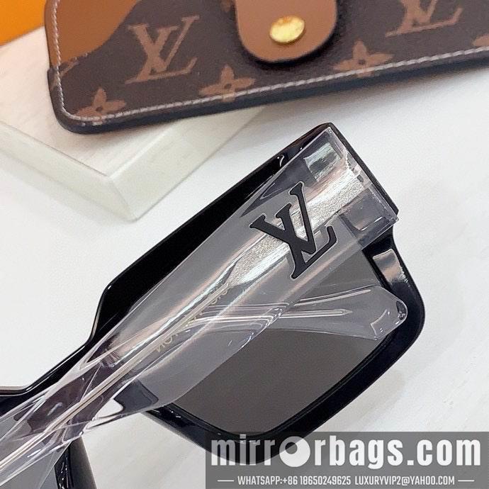 Replica LV Glasses smr11