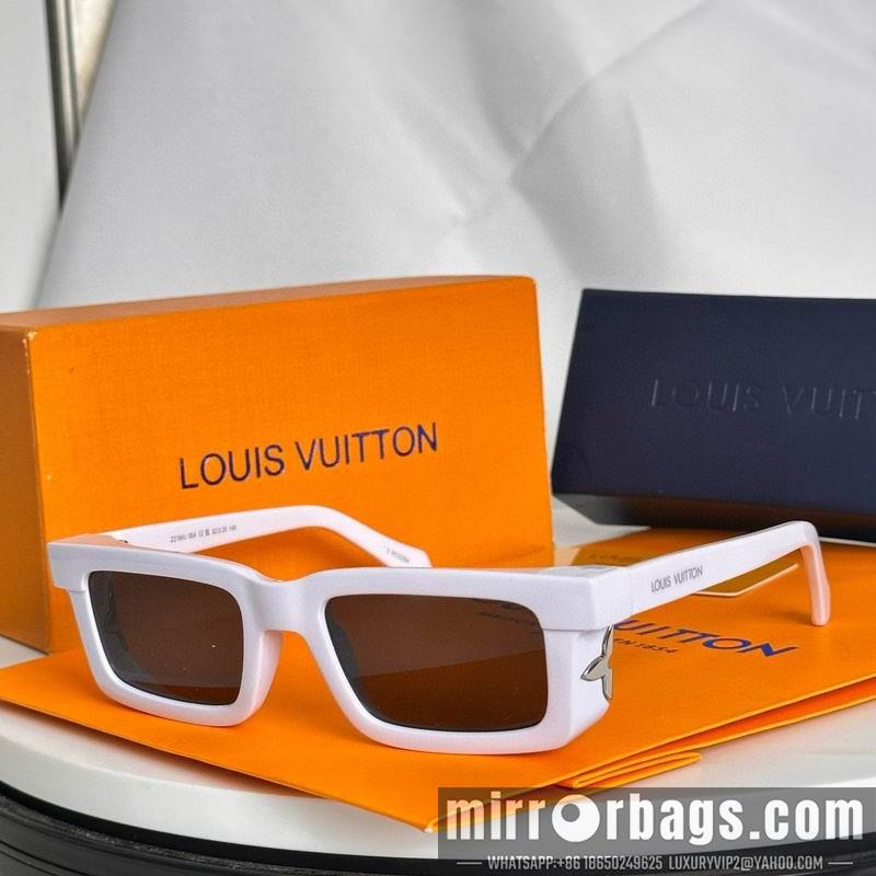 Replica LV Glasses smh112