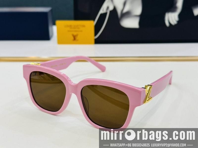 Replica LV Glasses smr105
