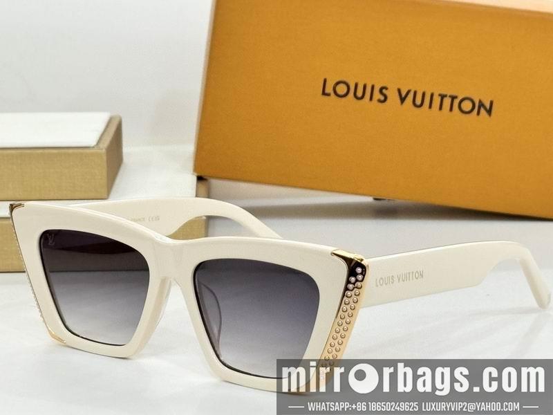 Replica LV Glasses smh109