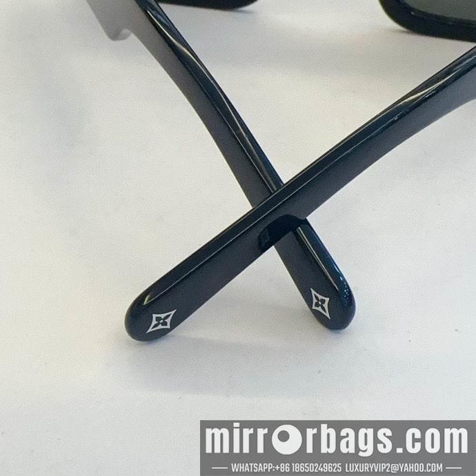 Replica LV Glasses smr04
