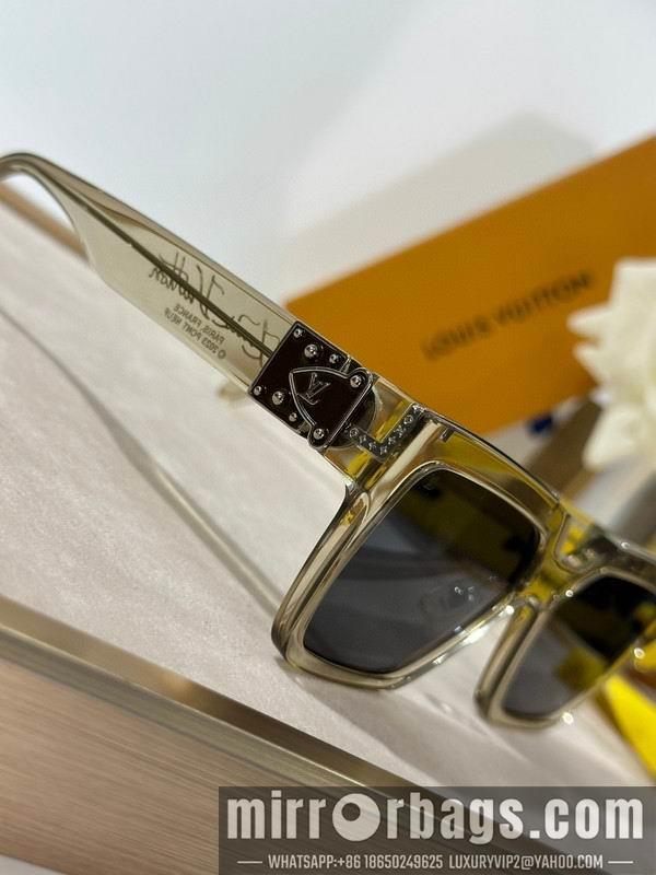 Replica LV Glasses smh29