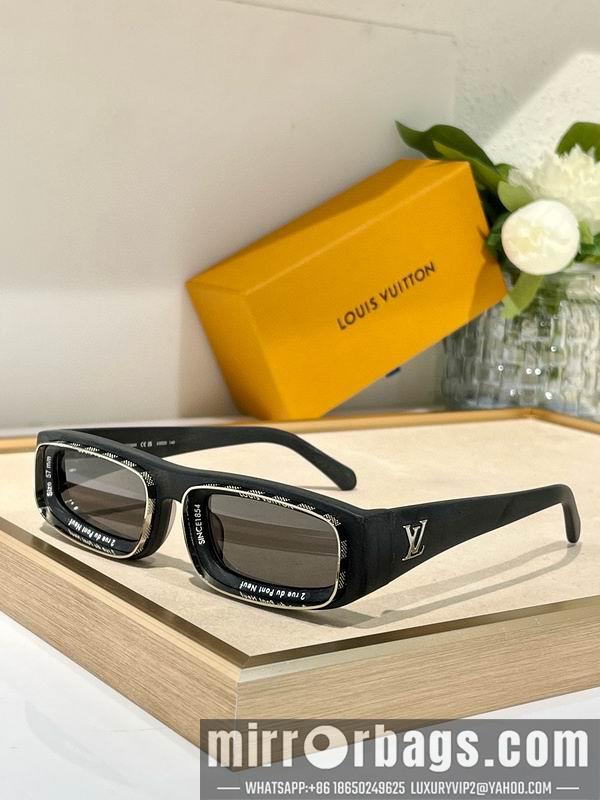 Replica LV Glasses smr57