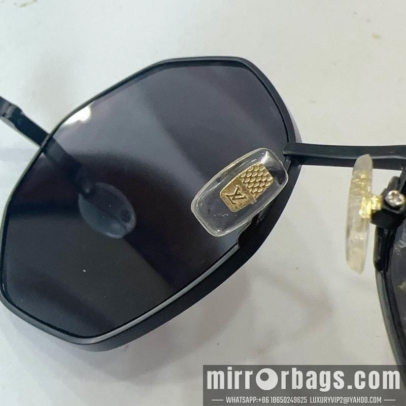 Replica LV Glasses smr121