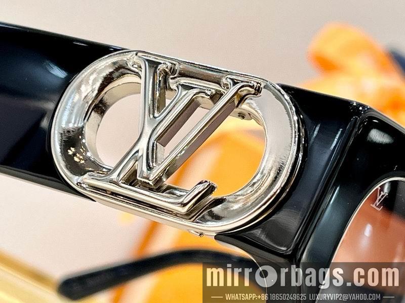 Replica LV Glasses smr54