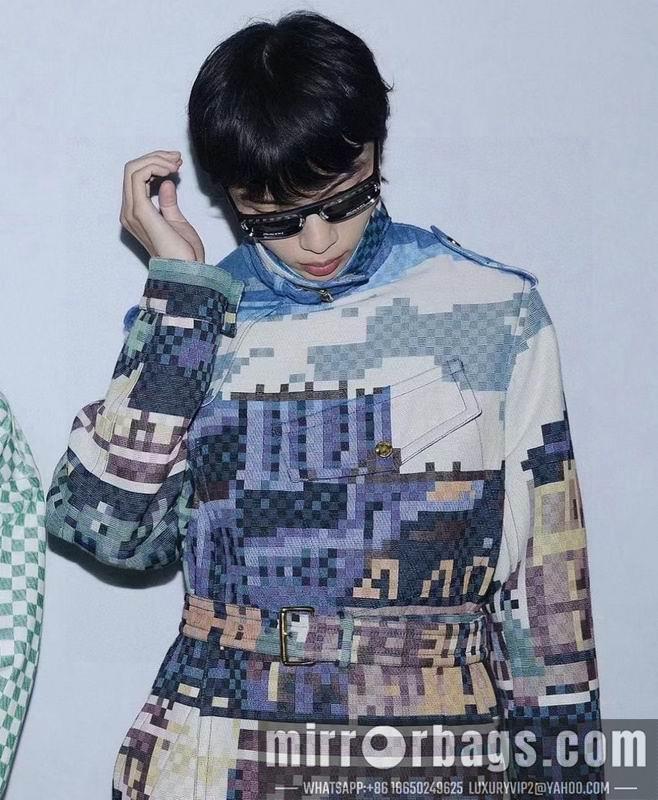 Replica LV Glasses smr131