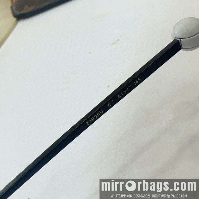 Replica LV Glasses smr121