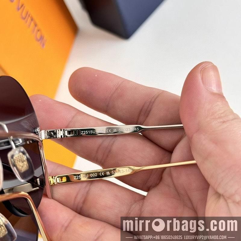 Replica LV Glasses smr147