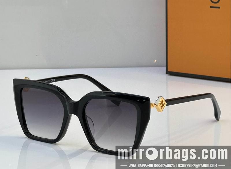 Replica LV Glasses smh100