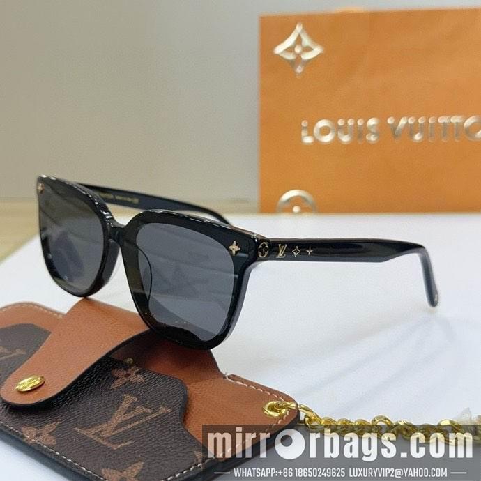 Replica LV Glasses smr23