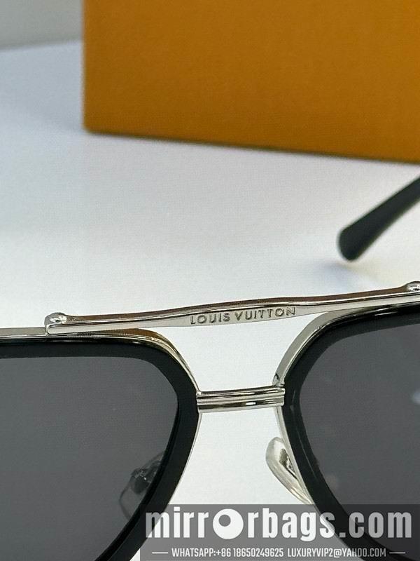 Replica LV Glasses smh18