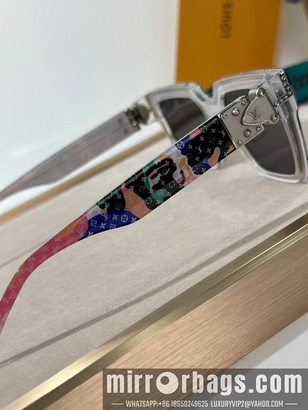 Replica LV Glasses smh28