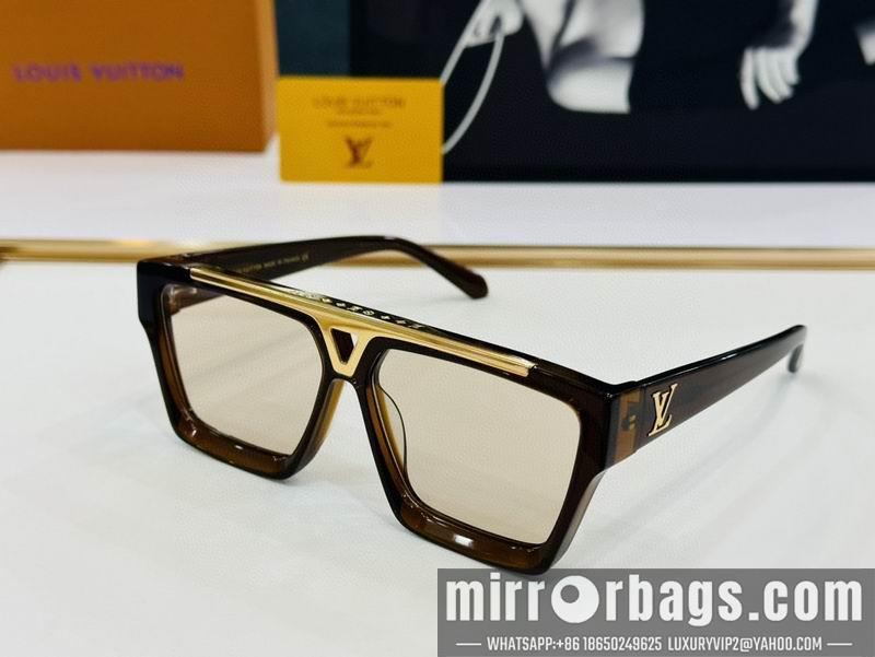 Replica LV Glasses smr100