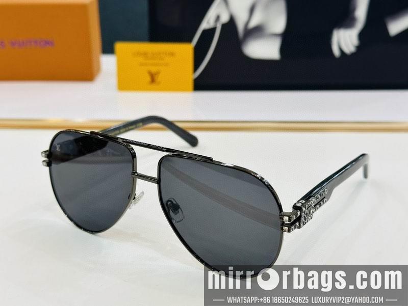 Replica LV Glasses smr108