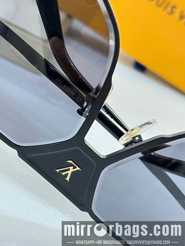 Replica LV Glasses smh32