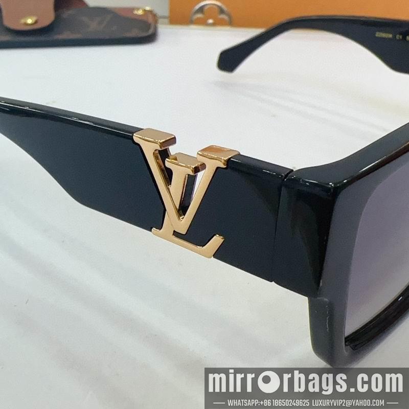 Replica LV Glasses smr123