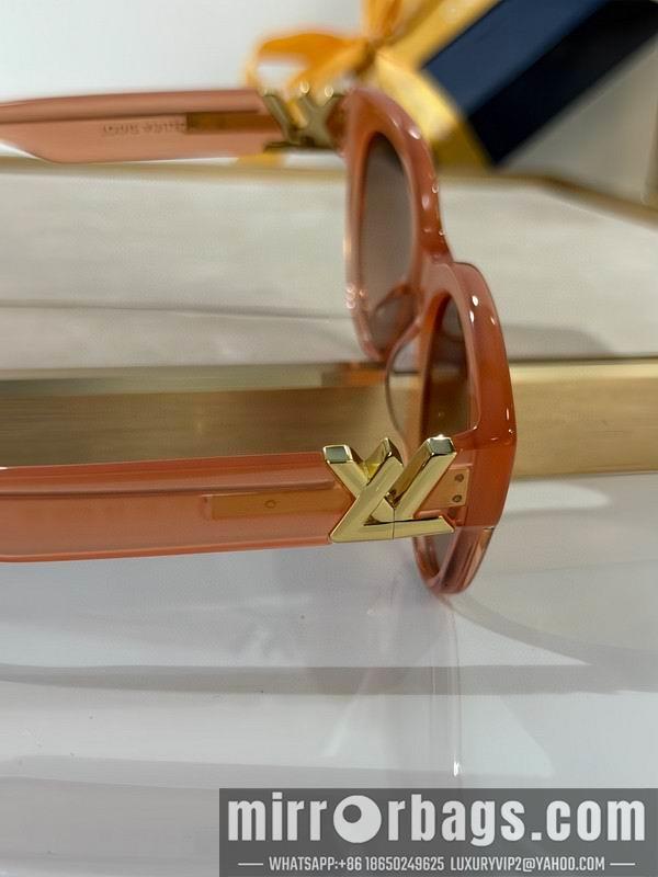 Replica LV Glasses smh56