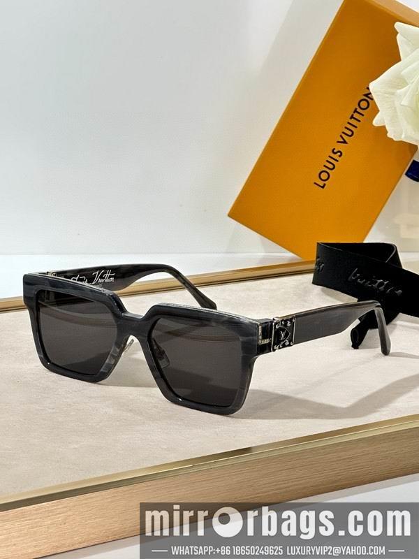 Replica LV Glasses smh29