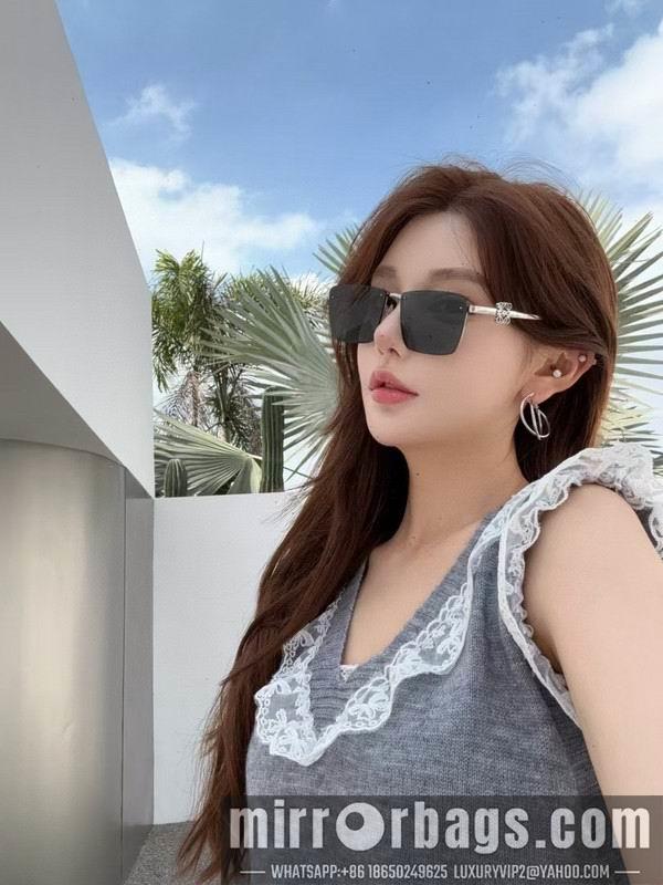 Replica loewe Glasses 03smh54