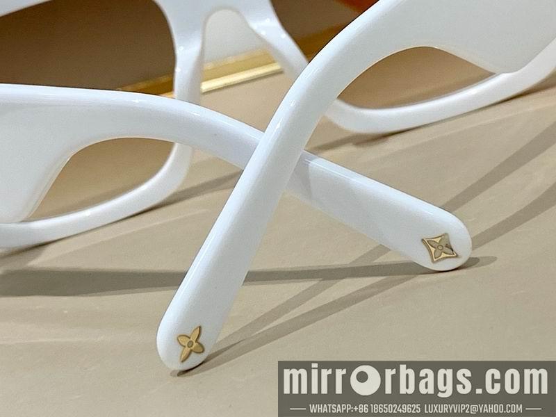 Replica LV Glasses smr54