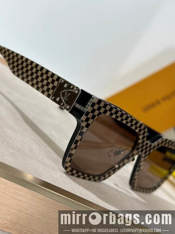Replica LV Glasses smh27