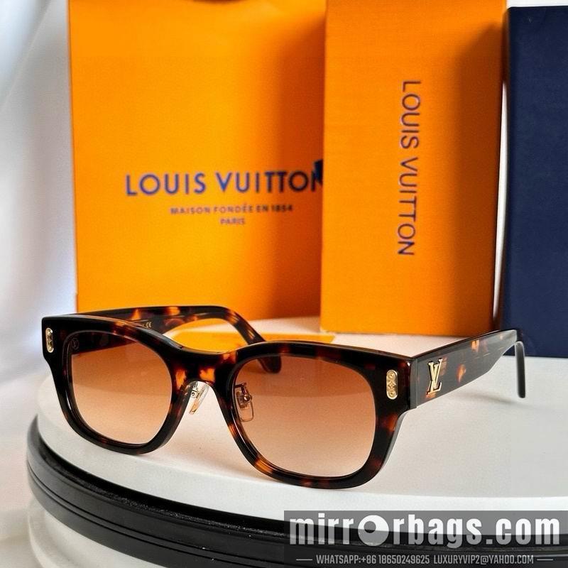 Replica LV Glasses smr139