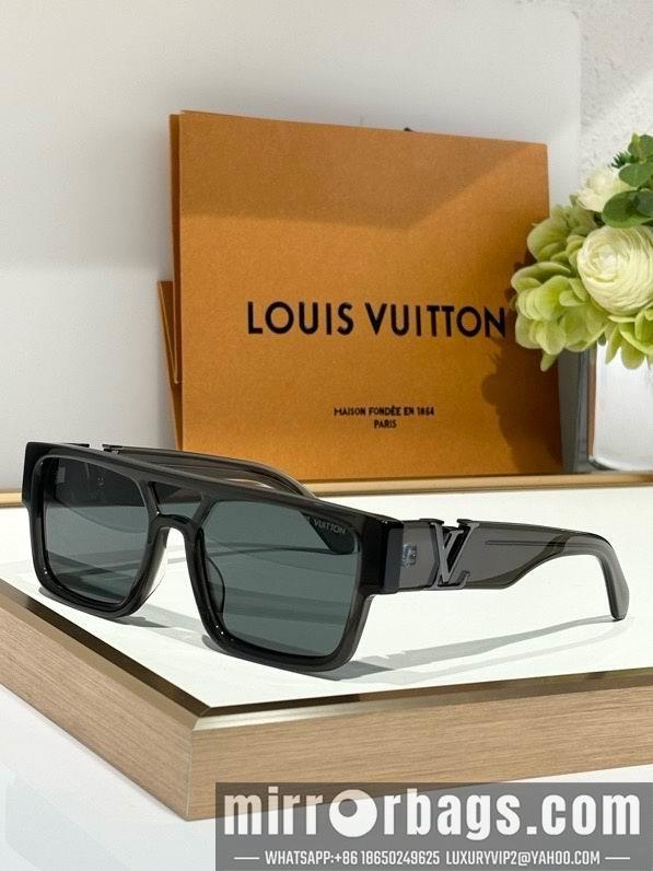 Replica LV Glasses smx204
