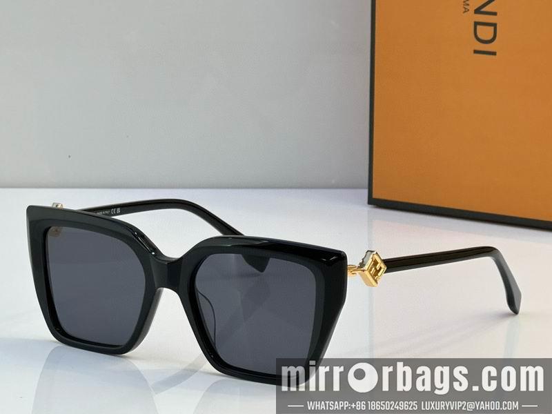 Replica LV Glasses smh100