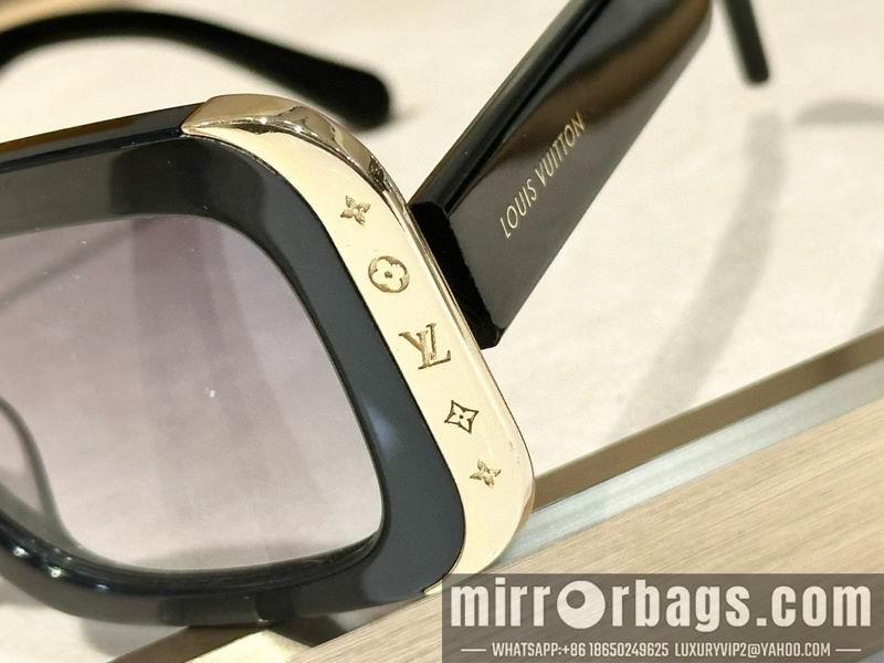 Replica LV Glasses smh155