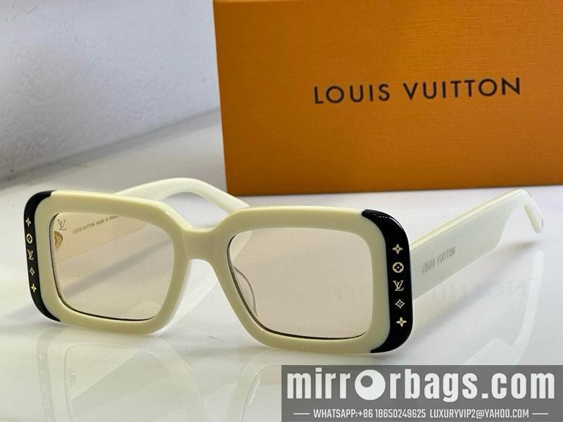 Replica LV Glasses smx123
