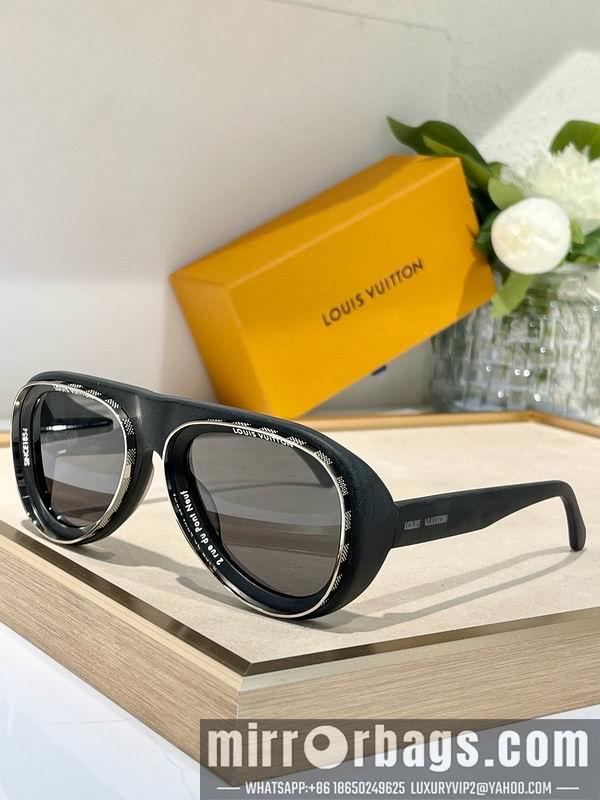 Replica LV Glasses smr58
