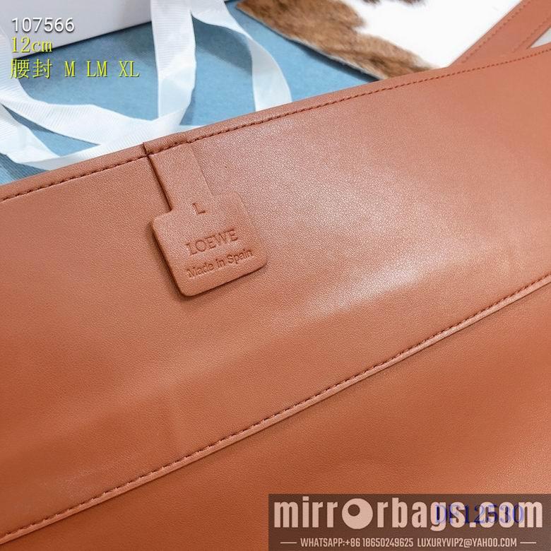 Replica Loewe 12cm 8L605