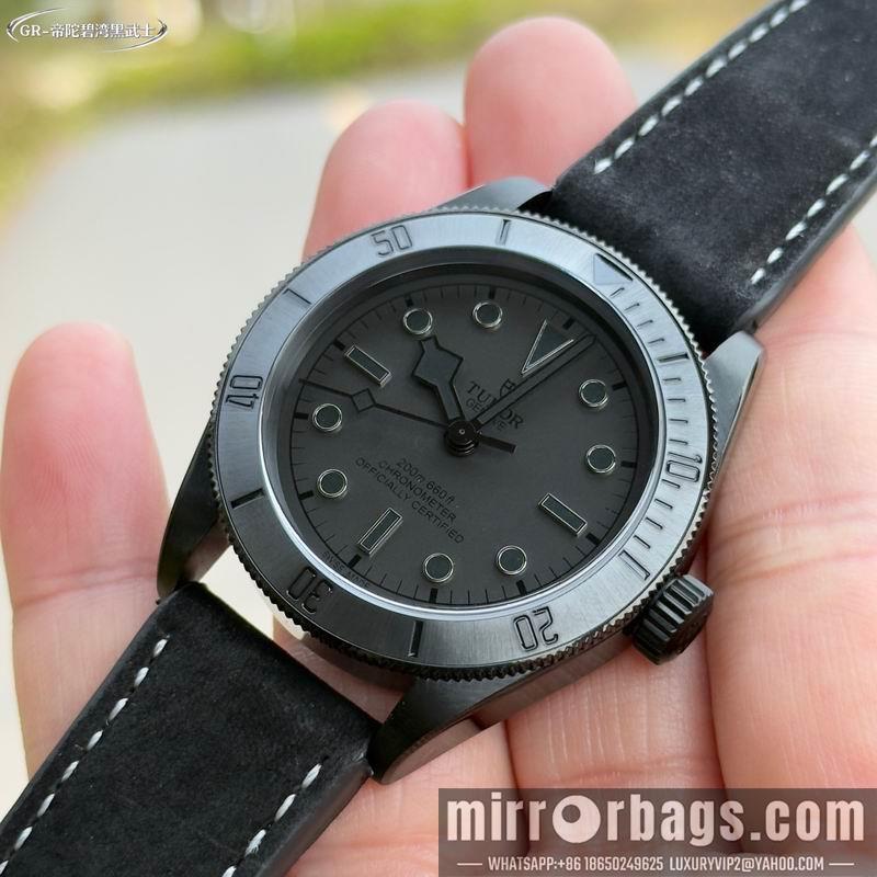 Replica Tudor 41mm 041604