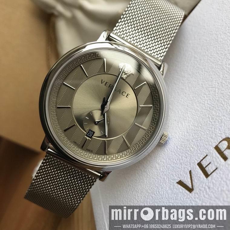 Replica Versace men 42mm M04