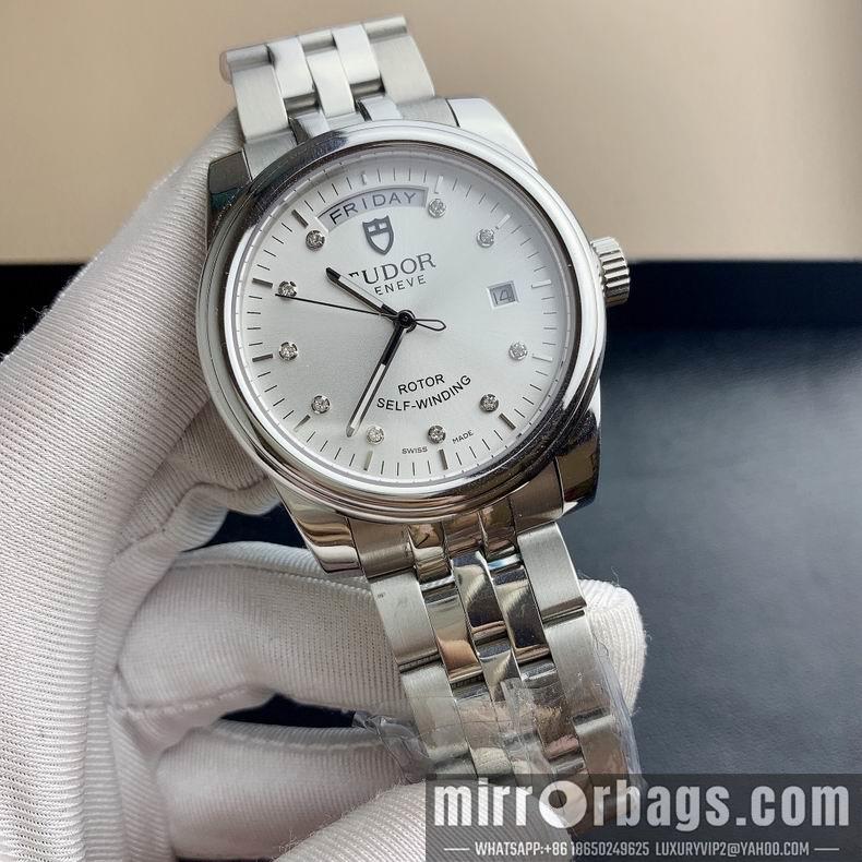 Replica Tudor watch M32