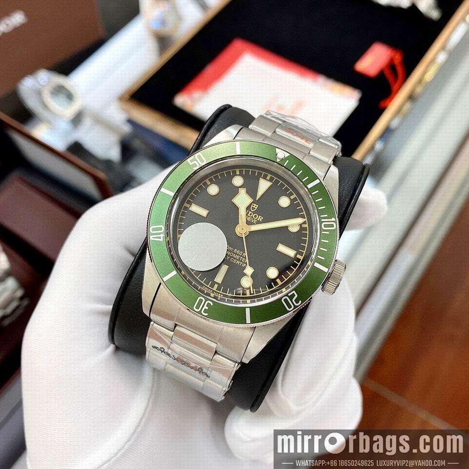 Replica Tudor watch 110801